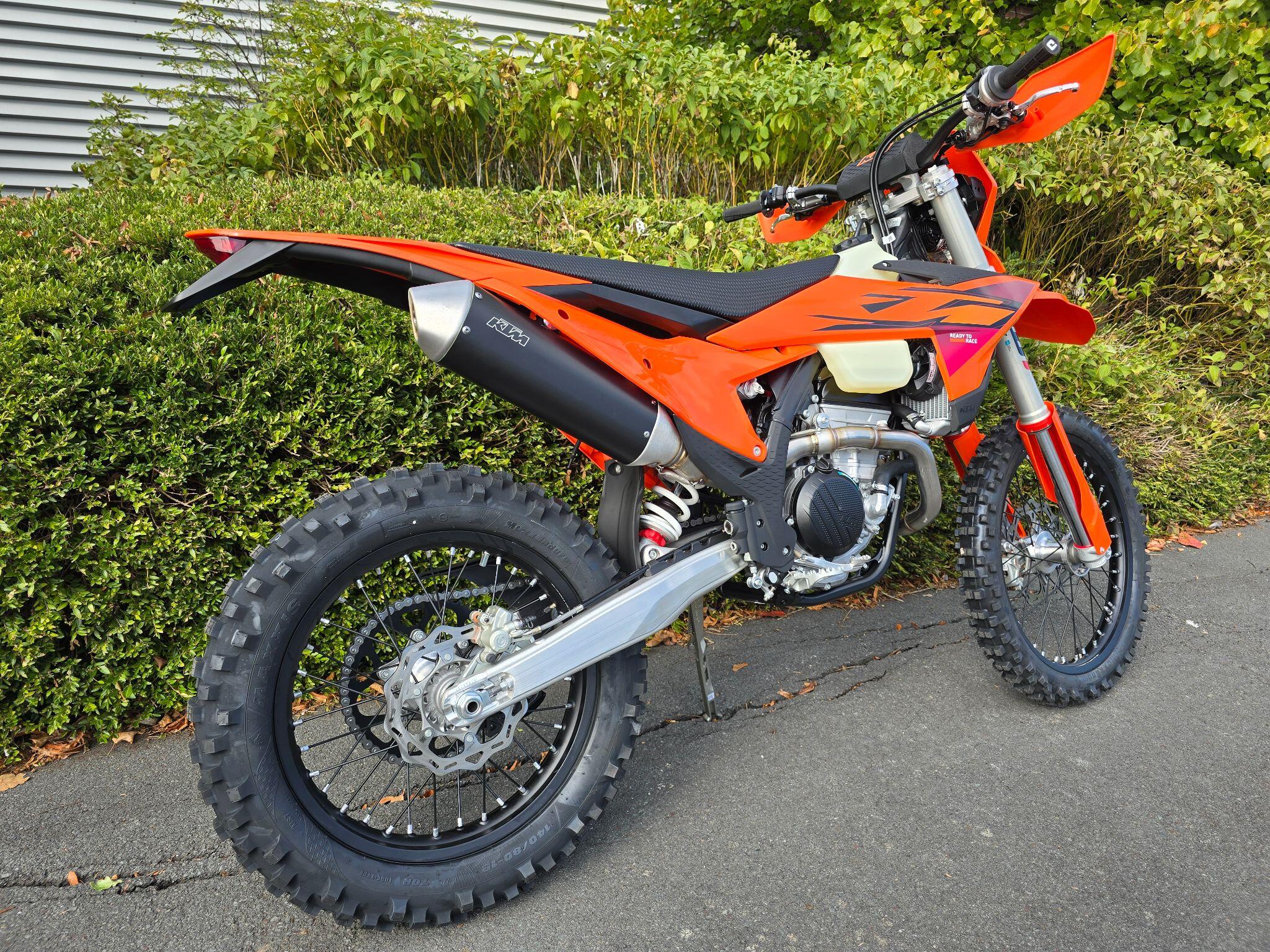 2025 KTM 250